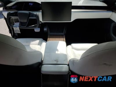 Zdjęcie 8 z 13 samochodu: 2022 TESLA MODEL S VIN:5YJSA1E56NF476116 - miniatura
