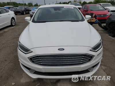 Piąte zdjęcie samochodu w środku: 2018 FORD FUSION SE HYBRID VIN:3FA6P0LU4JR172091 - miniatura
