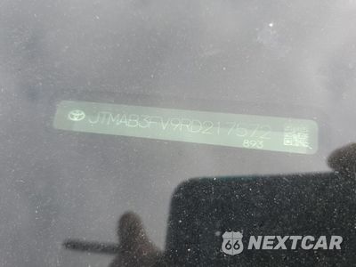 Zdjęcie 13 z 16 samochodu: 2024 TOYOTA RAV4 PRIME SE VIN:JTMAB3FV9RD217572 - miniatura