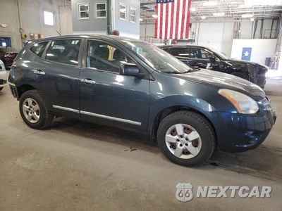 Czwarte zdjęcie samochodu z boku: 2013 NISSAN ROGUE S VIN:JN8AS5MT4DW504543 - miniatura