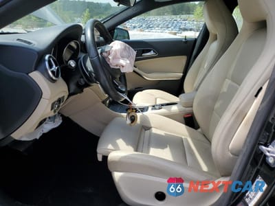 Zdjęcie 7 z 14 samochodu: 2018 MERCEDES-BENZ CLA 250 VIN:WDDSJ4EB1JN669668 - miniatura