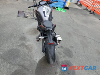 Zdjęcie 6 z 10 samochodu: 2023 KAWASAKI ZR900 F VIN:ML5ZRDF12PDA63167 - miniatura