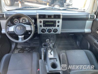 Zdjęcie 6 z 10 samochodu: 2007 TOYOTA FJ CRUISER VIN:JTEBU11F070050876 - miniatura