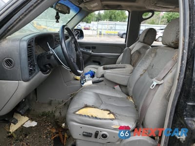 Zdjęcie 7 z 13 samochodu: 2005 GMC YUKON XL K1500 VIN:3GKFK16Z45G292856 - miniatura