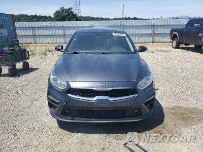 Piąte zdjęcie samochodu w środku: 2019 KIA FORTE GT LINE VIN:3KPF34AD4KE081721 - miniatura