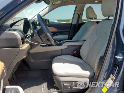 Zdjęcie 7 z 17 samochodu: 2024 TOYOTA GRAND HIGHLANDER XLE VIN:5TDAAAB58RS010401 - miniatura