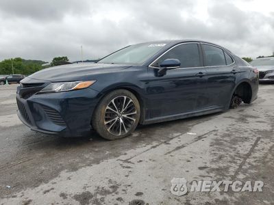 2018 TOYOTA CAMRY L 4T1B11HK4JU645547 - główne zdjęcie licytacji z USA - miniatura