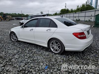 Drugie zdjęcie samochodu z przodu: 2013 MERCEDES-BENZ C 300 4MATIC VIN:WDDGF8AB5DR301298 - miniatura