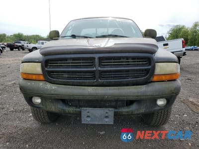 Piąte zdjęcie samochodu w środku: 1998 DODGE DAKOTA VIN:1B7GG22Y9WS536340 - miniatura