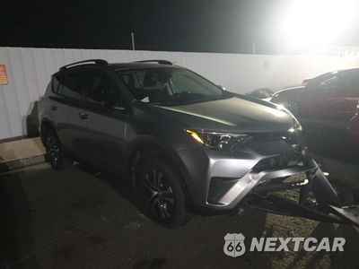 Czwarte zdjęcie samochodu z boku: 2018 TOYOTA RAV4 LE VIN:JTMZFREV1JJ191857 - miniatura
