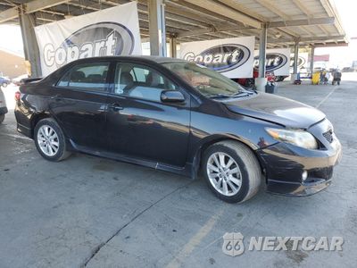 Czwarte zdjęcie samochodu z boku: 2010 TOYOTA COROLLA BASE VIN:1NXBU4EE8AZ212630 - miniatura