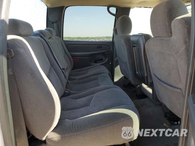 Zdjęcie 10 z 14 samochodu: 2005 CHEVROLET SILVERADO C2500 HEAVY DUTY VIN:1GCHC23U25F807189 - miniatura