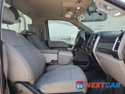 Zdjęcie 10 z 14 samochodu: 2017 FORD F450 SUPER DUTY VIN:1FDUF4GTXHEC48225 - miniatura