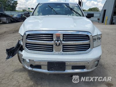 Piąte zdjęcie samochodu w środku: 2015 RAM 1500 SLT VIN:1C6RR6LG4FS605264 - miniatura
