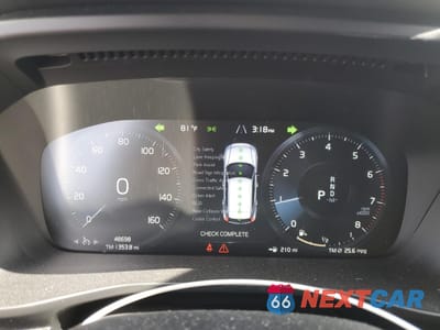 Zdjęcie 9 z 14 samochodu: 2022 VOLVO XC40 T5 MOMENTUM VIN:YV4162UK7N2767623 - miniatura