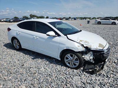 Czwarte zdjęcie samochodu z boku: 2019 HYUNDAI ELANTRA SEL VIN:5NPD84LF5KH489048 - miniatura