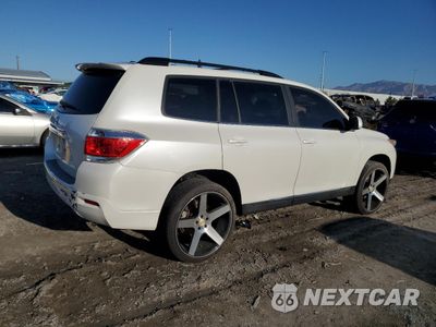 Trzecie zdjęcie samochodu z tyłu: 2011 TOYOTA HIGHLANDER BASE VIN:5TDZK3EH1BS036345 - miniatura