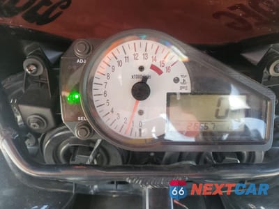 Zdjęcie 7 z 10 samochodu: 2002 SUZUKI GSX-R750 VIN:JS1GR7HA322104543 - miniatura