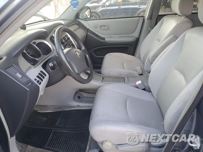 Zdjęcie 7 z 13 samochodu: 2004 TOYOTA HIGHLANDER VIN:JTEGD21A140104374 - miniatura