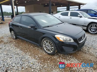 Czwarte zdjęcie samochodu z boku: 2011 VOLVO C30 T5 VIN:YV1672MK8B2197272 - miniatura