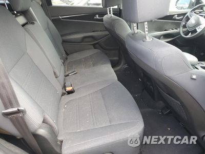 Zdjęcie 11 z 13 samochodu: 2019 KIA SORENTO L VIN:5XYPGDA31KG433026 - miniatura