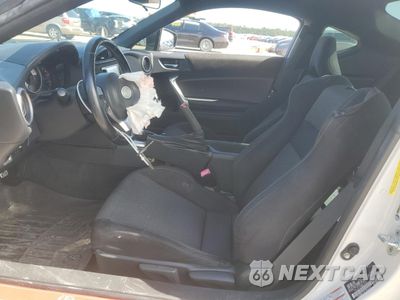 Zdjęcie 7 z 14 samochodu: 2017 TOYOTA 86 BASE VIN:JF1ZNAA11H9711273 - miniatura