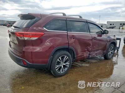 Trzecie zdjęcie samochodu z tyłu: 2017 TOYOTA HIGHLANDER LE VIN:5TDZARFH8HS024657 - miniatura