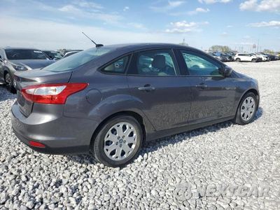 Trzecie zdjęcie samochodu z tyłu: 2012 FORD FOCUS SE VIN:1FAHP3F28CL273138 - miniatura