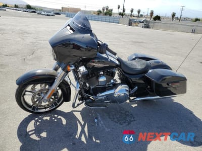 Trzecie zdjęcie samochodu z tyłu: 2016 HARLEY-DAVIDSON FLHXS STREET GLIDE SPECIAL VIN:1HD1KRM32GB621356 - miniatura