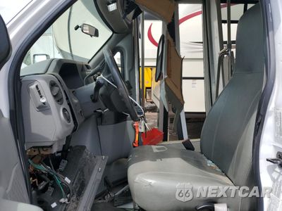 Zdjęcie 7 z 12 samochodu: 2018 FORD ECONOLINE E350 SUPER DUTY CUTAWAY VAN VIN:1FDEE3FS9JDC23967 - miniatura