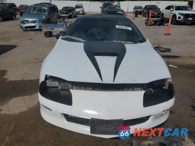 Piąte zdjęcie samochodu w środku: 1996 CHEVROLET CAMARO Z28 VIN:2G1FP22P3T2128918 - miniatura