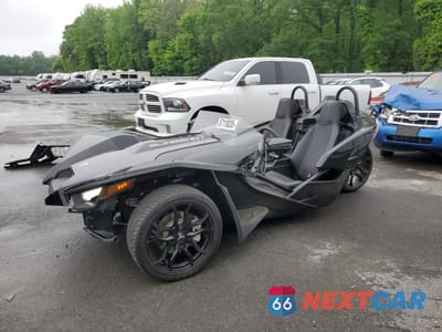 Drugie zdjęcie samochodu z przodu: 2023 POLARIS SLINGSHOT S WITH TECHNOLOGY PACKAGE VIN:57XAATHD4P8154580 - miniatura
