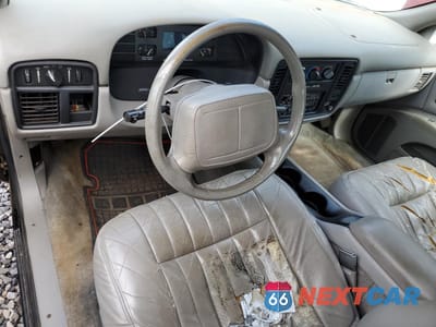 Zdjęcie 8 z 14 samochodu: 1994 CHEVROLET CAPRICE CLASSIC LS VIN:1G1BN52P0RR163380 - miniatura