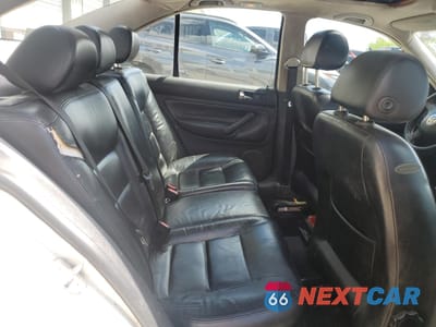 Zdjęcie 10 z 12 samochodu: 2000 VOLKSWAGEN JETTA GLS VIN:3VWSA29M3YM174433 - miniatura