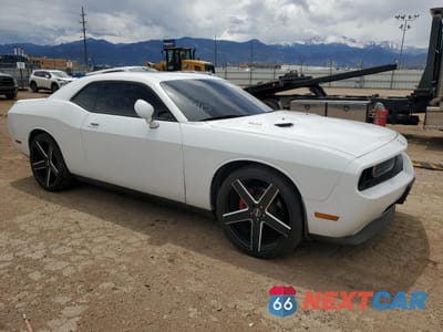 Czwarte zdjęcie samochodu z boku: 2010 DODGE CHALLENGER R/T VIN:2B3CJ5DT5AH295106 - miniatura