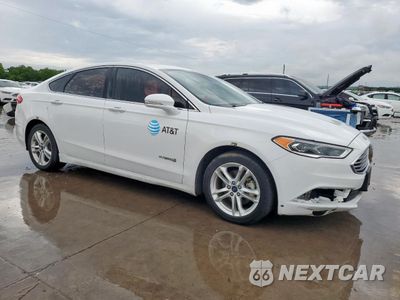 Czwarte zdjęcie samochodu z boku: 2018 FORD FUSION SE HYBRID VIN:3FA6P0LU3JR118653 - miniatura