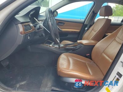 Zdjęcie 7 z 12 samochodu: 2009 BMW 328 I VIN:WBAPH73579A174854 - miniatura
