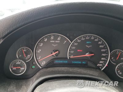 Zdjęcie 9 z 12 samochodu: 2005 CHEVROLET CORVETTE VIN:1G1YY24U955105420 - miniatura