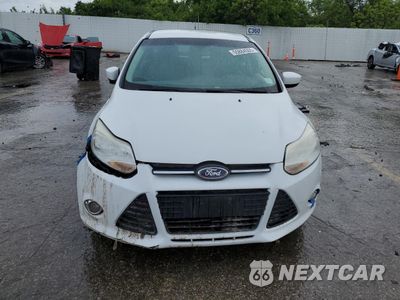 Piąte zdjęcie samochodu w środku: 2012 FORD FOCUS SE VIN:1FAHP3K22CL450580 - miniatura