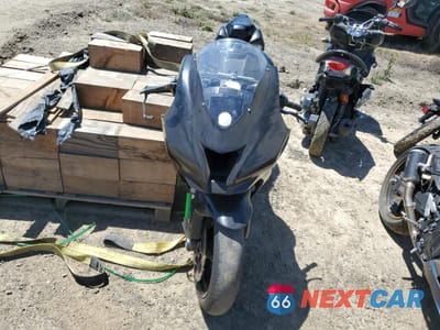 Drugie zdjęcie samochodu z przodu: 2016 KAWASAKI ZX1000 R VIN:JKAZXCR17GA000396 - miniatura