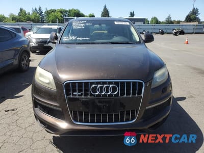 Piąte zdjęcie samochodu w środku: 2011 AUDI Q7 PRESTIGE VIN:WA1DGBFE1BD004902 - miniatura