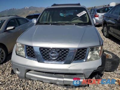 Piąte zdjęcie samochodu w środku: 2005 NISS PATHFINDER LE VIN:5N1AR18W35C762670 - miniatura