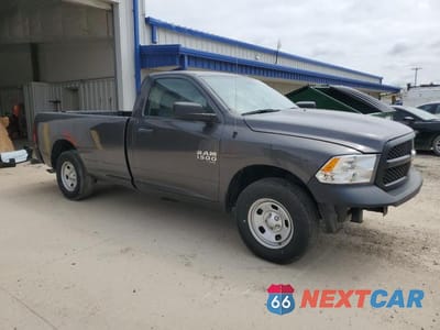Czwarte zdjęcie samochodu z boku: 2022 RAM 1500 CLASSIC TRADESMAN VIN:3C6JR7DG0NG206150 - miniatura