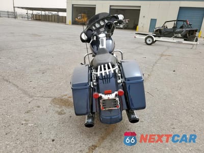 Czwarte zdjęcie samochodu z boku: 2014 HARLEY-DAVIDSON FLHX STREET GLIDE VIN:1HD1KBM17EB703389 - miniatura