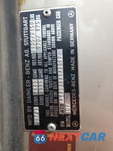 Zdjęcie 12 z 12 samochodu: 1986 MERCEDES-BENZ 560 SL VIN:WDBBA48D1GA042362 - miniatura