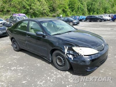 Czwarte zdjęcie samochodu z boku: 2003 TOYOTA CAMRY LE VIN:4T1BE32K93U133388 - miniatura