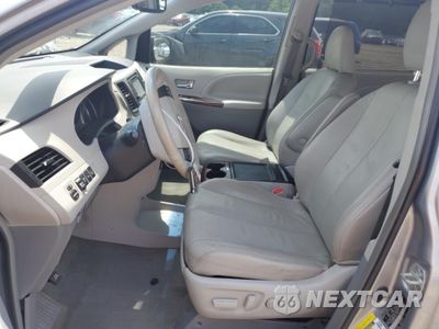 Zdjęcie 7 z 15 samochodu: 2013 TOYOTA SIENNA XLE VIN:5TDYK3DC6DS337343 - miniatura