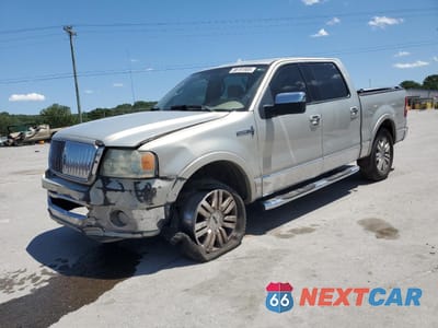 2006 LINCOLN MARK LT 5LTPW16576FJ25506 - główne zdjęcie licytacji z USA - miniatura