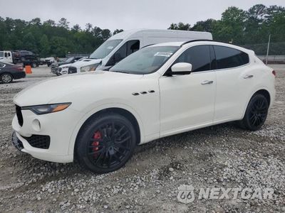 2022 MASERATI LEVANTE BASE ZN661YUS8JX297432 - główne zdjęcie licytacji z USA - miniatura