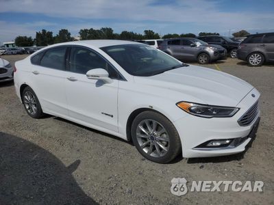 Czwarte zdjęcie samochodu z boku: 2017 FORD FUSION SE HYBRID VIN:3FA6P0LU6HR408931 - miniatura